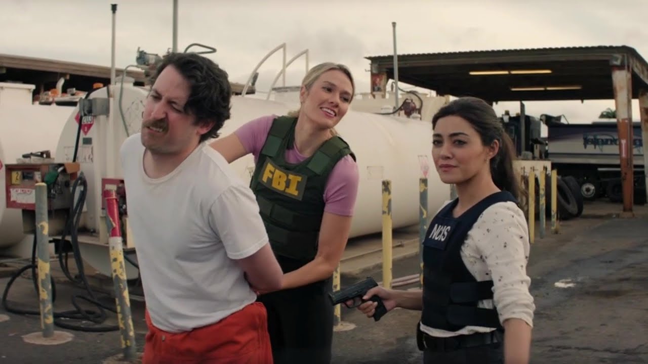 NCIS Hawai'i 3x02 - Kate & Lucy - The Dynamic Duo vs Milton the Polite Arsonist