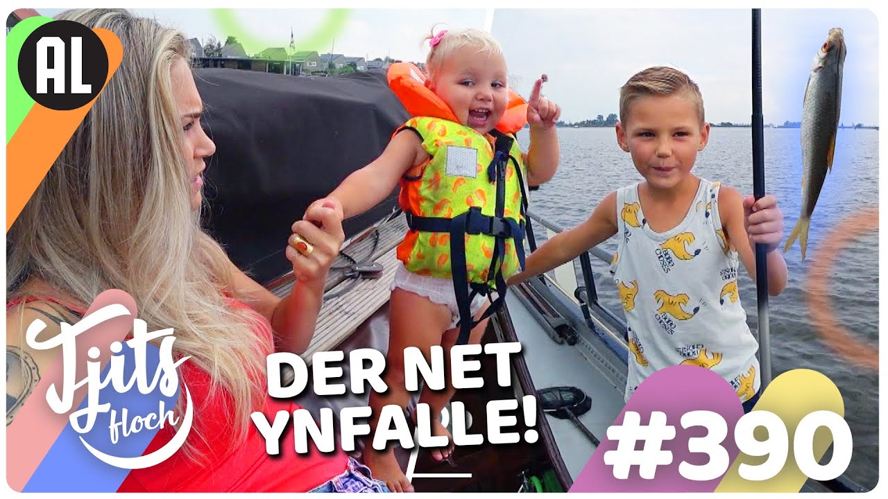 Op vakantie met een SKUTSJE! (Friesland) // Tjits Vlog #390