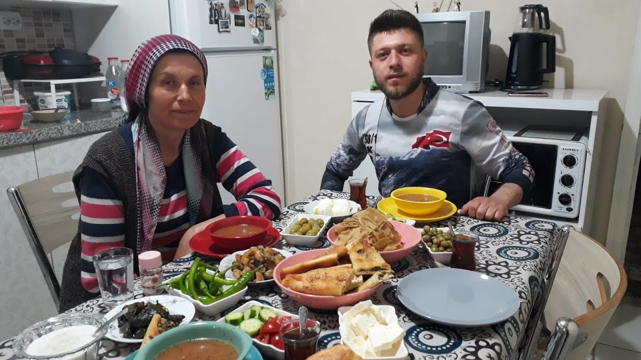 Vivileri Saldım Çayıra, Mevlam Kayıra🐤/ İneklere Bakma Rutinim🐄/İftarda Ne Yedik?