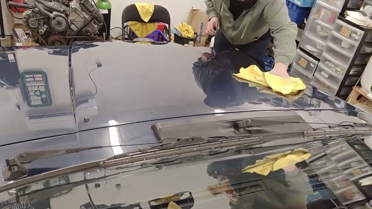 Volvo 740 Polishing away paint scratches