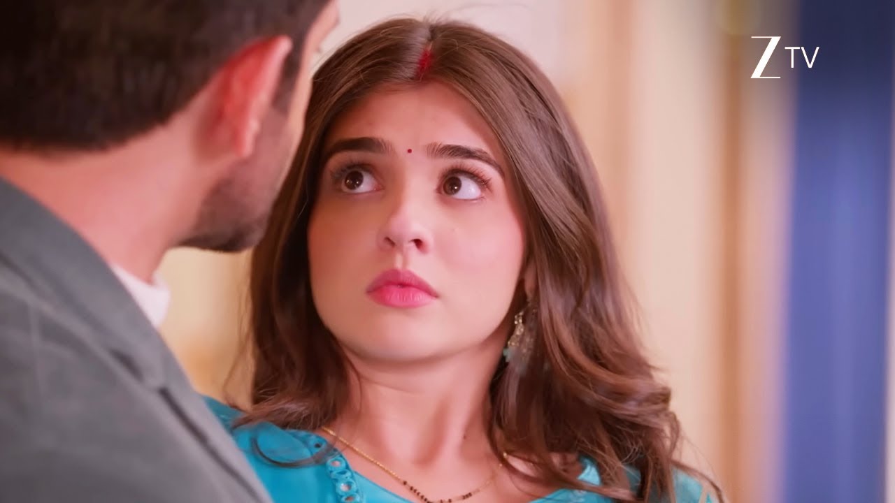 KUMKUM BHAGYA | Kumkum Bhagya | Prarthana ko girne se bachaaya Shivansh ne.