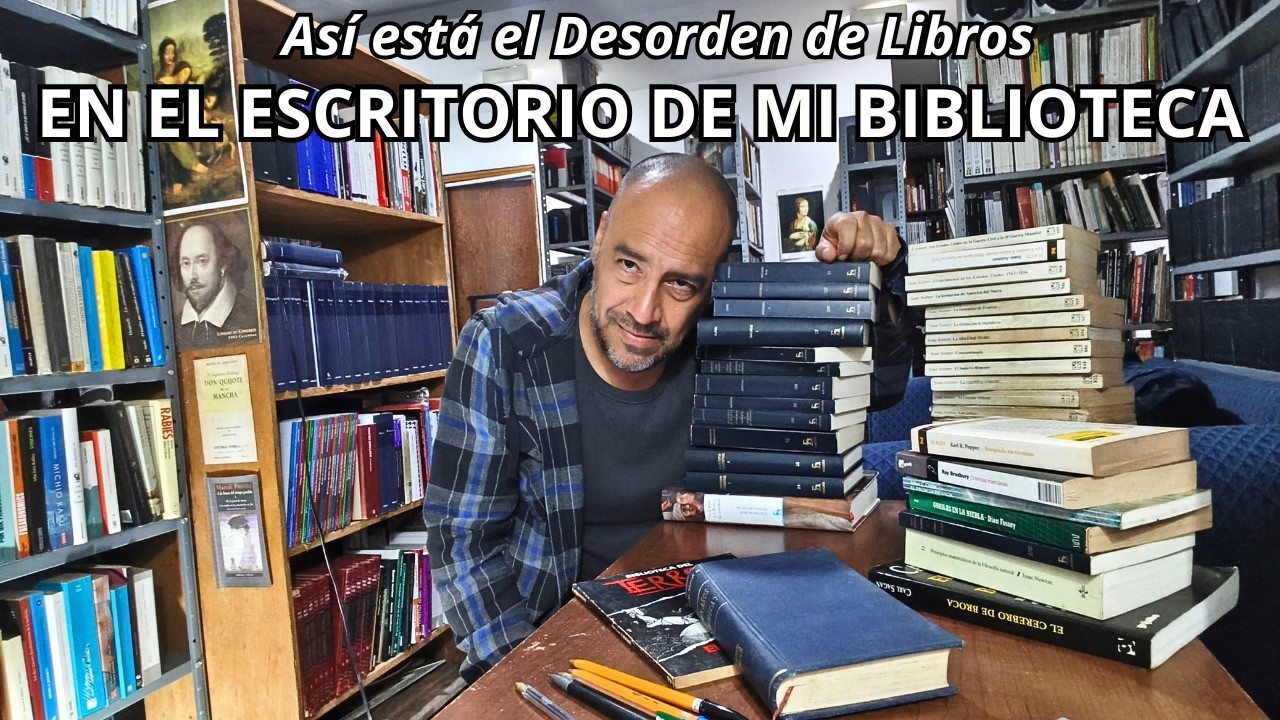 El Desastre del Escritorio de mi Biblioteca