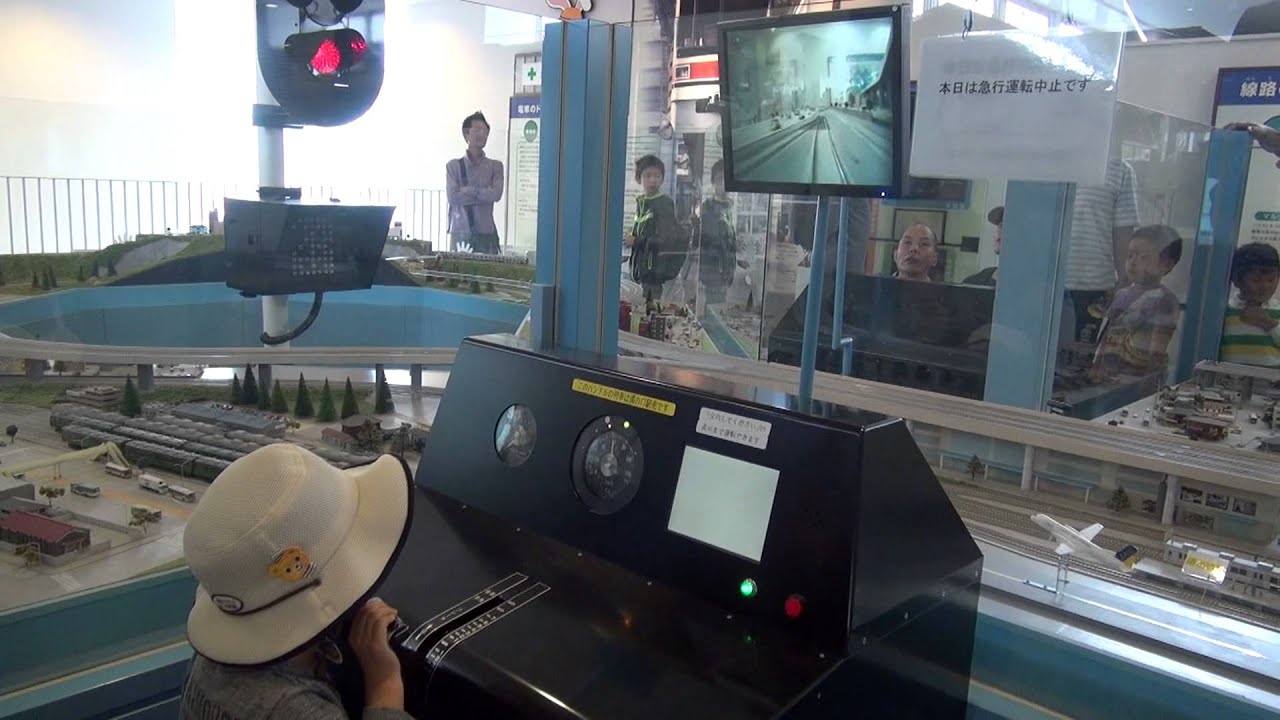 Train simulator of Tokyu train HO scale (Japanese railload model)