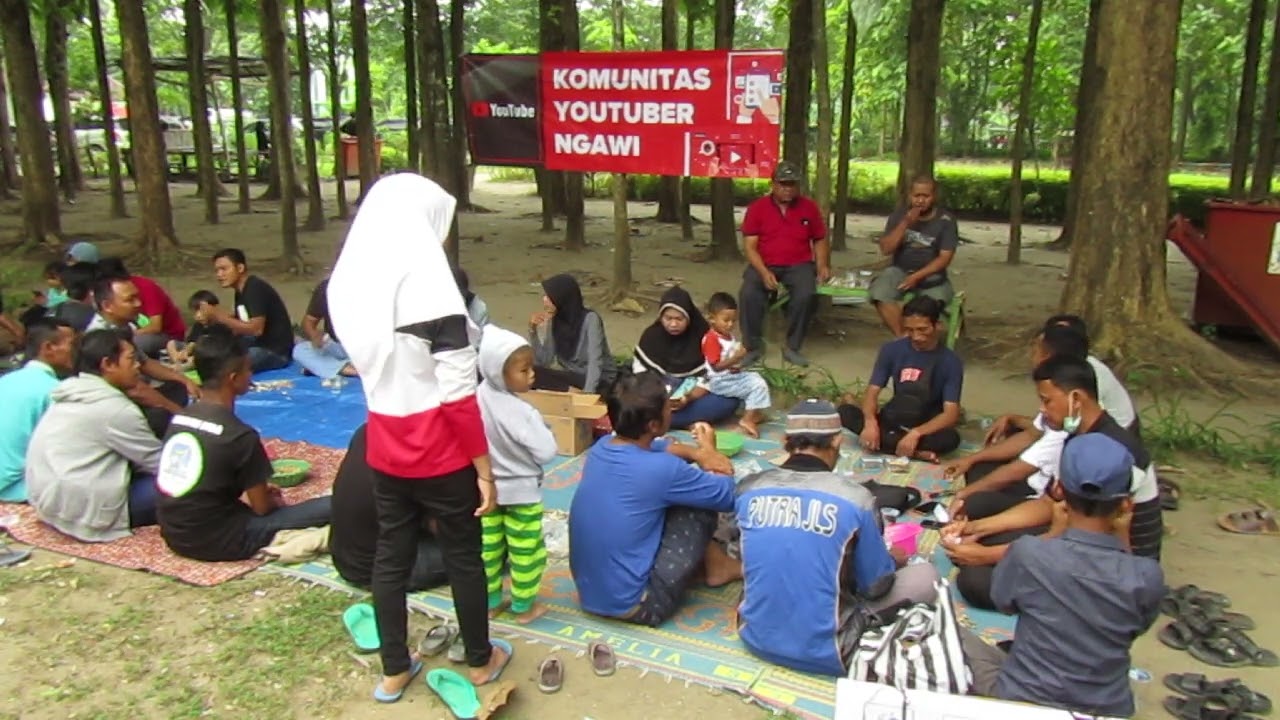 KOPDAR KE 3 KOMUNITAS YOUTUBER NGAWI DI TAMAN CANDI NGAWI
