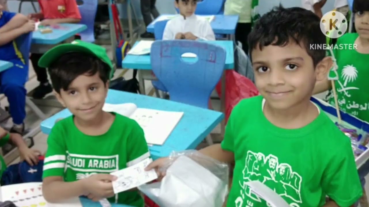 تخرج طلاب الصف الأول ( ب ) مدرسة البراء بن عازب الابتدائية بالإسكان ١٤٤٤