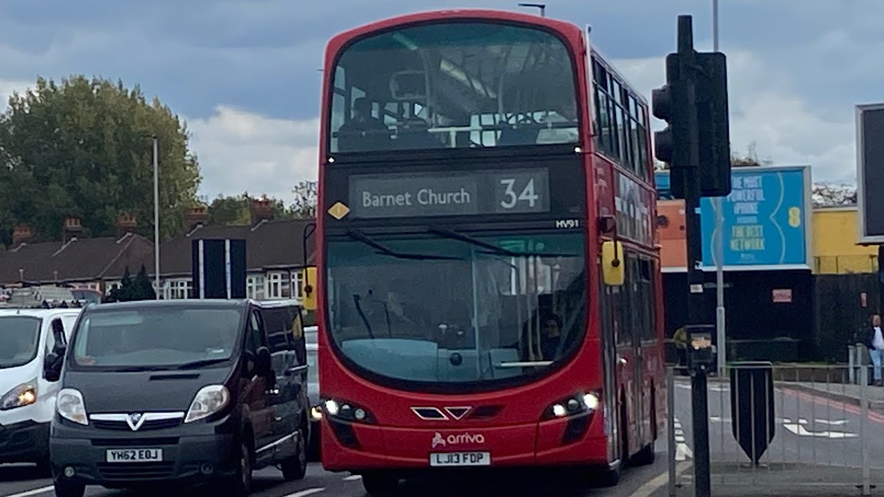 Rare + Journey on the 34. Palmers Green - Arnos Grove. Gemini 2 B5LH HV91 (LJ13 FDP)
