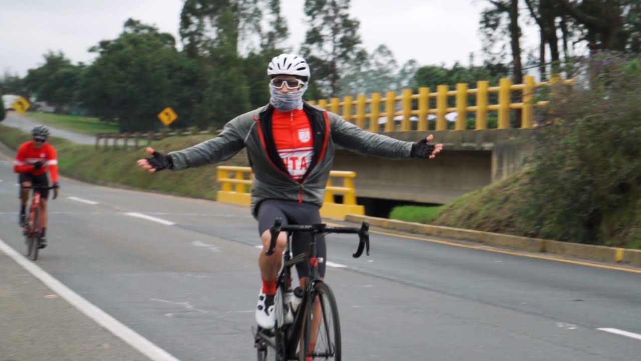 Ciclismo Santa Fe - Su pasión y aguante para rodar hasta Tunja 🦁❤️‍🔥🇮🇩🚵