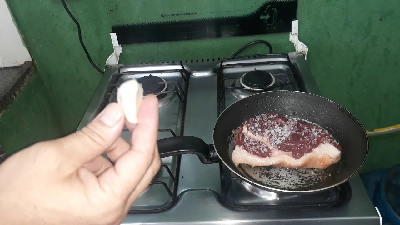Contra filé bovino na frigideira
