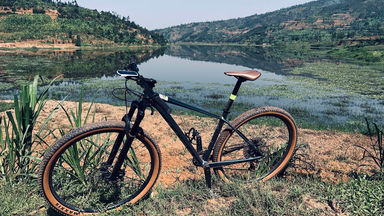 Biking around Rwanda epic trip with @gbtclaude 
