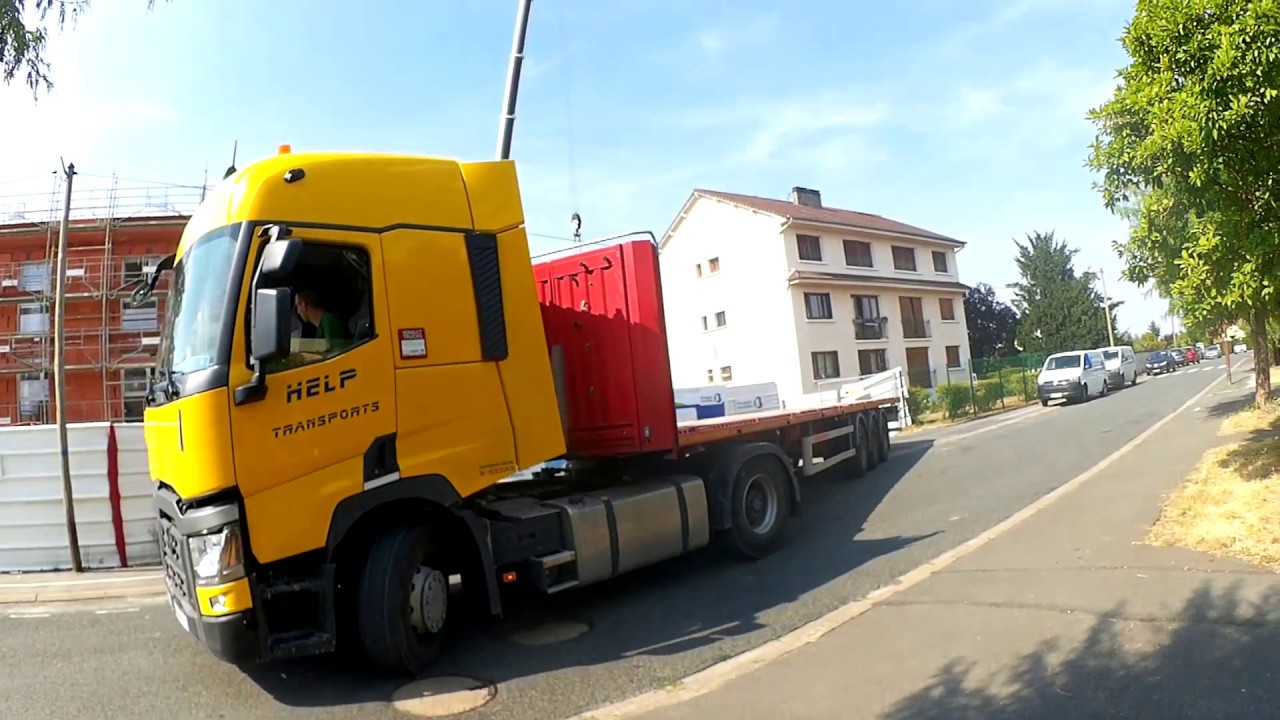 Manoeuvre à contre main en camion