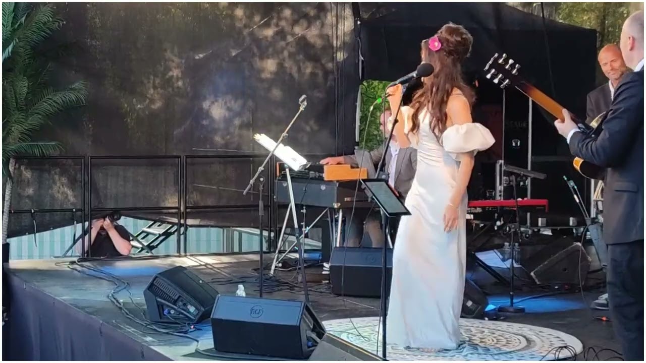 Angelina Jordan singing 