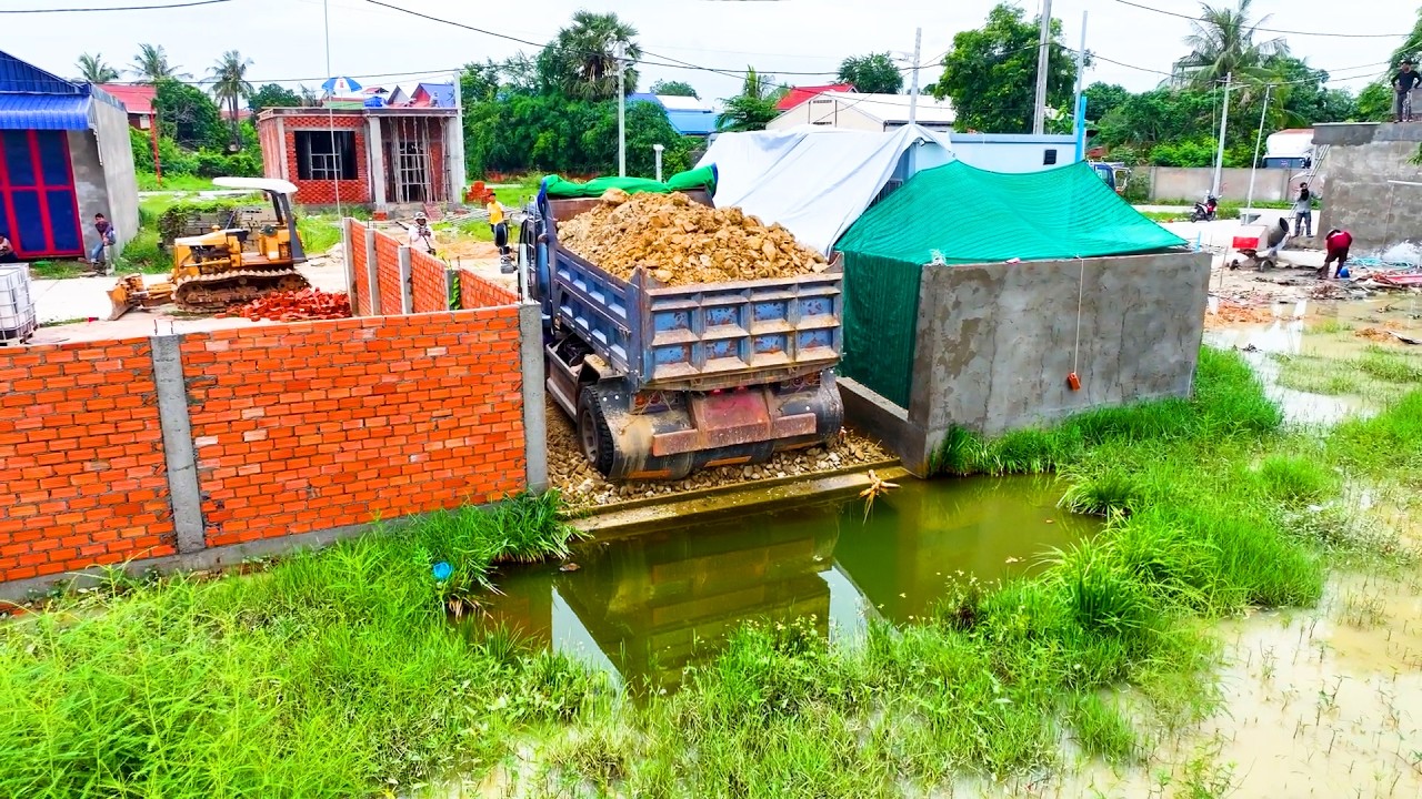 Awesome! Be Careful Start New Landfill Site! use Dozer Push Stone into Canal &Dump Truck 5Ton Unload