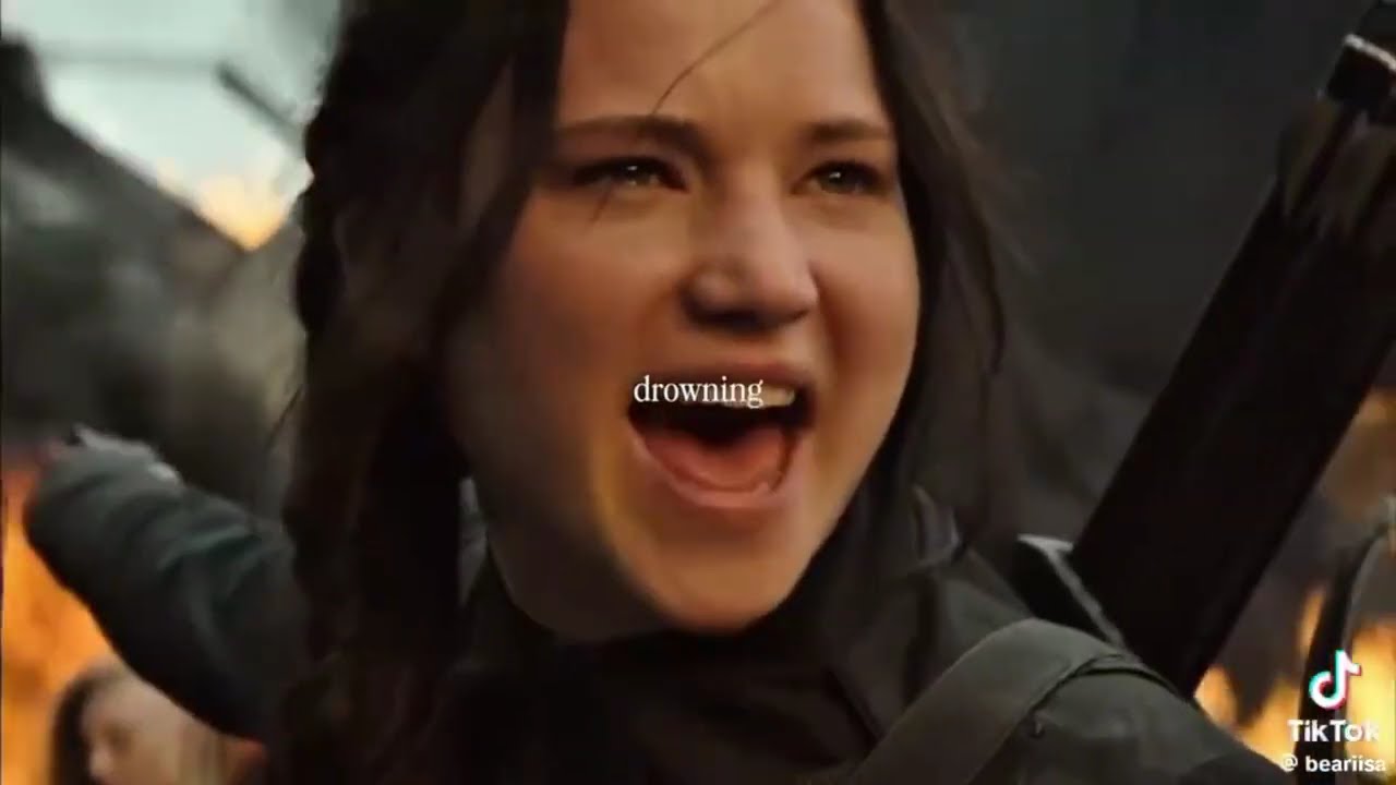 Hunger games edits cause I volunteer as tribute 