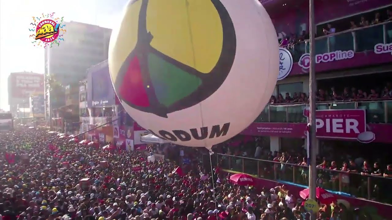 Bloco Olodum no Carnaval de Salvador 2026 ( Domingo )