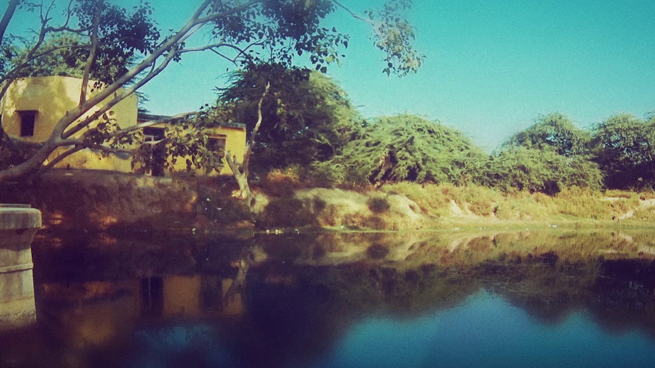 Asha kund // stillness