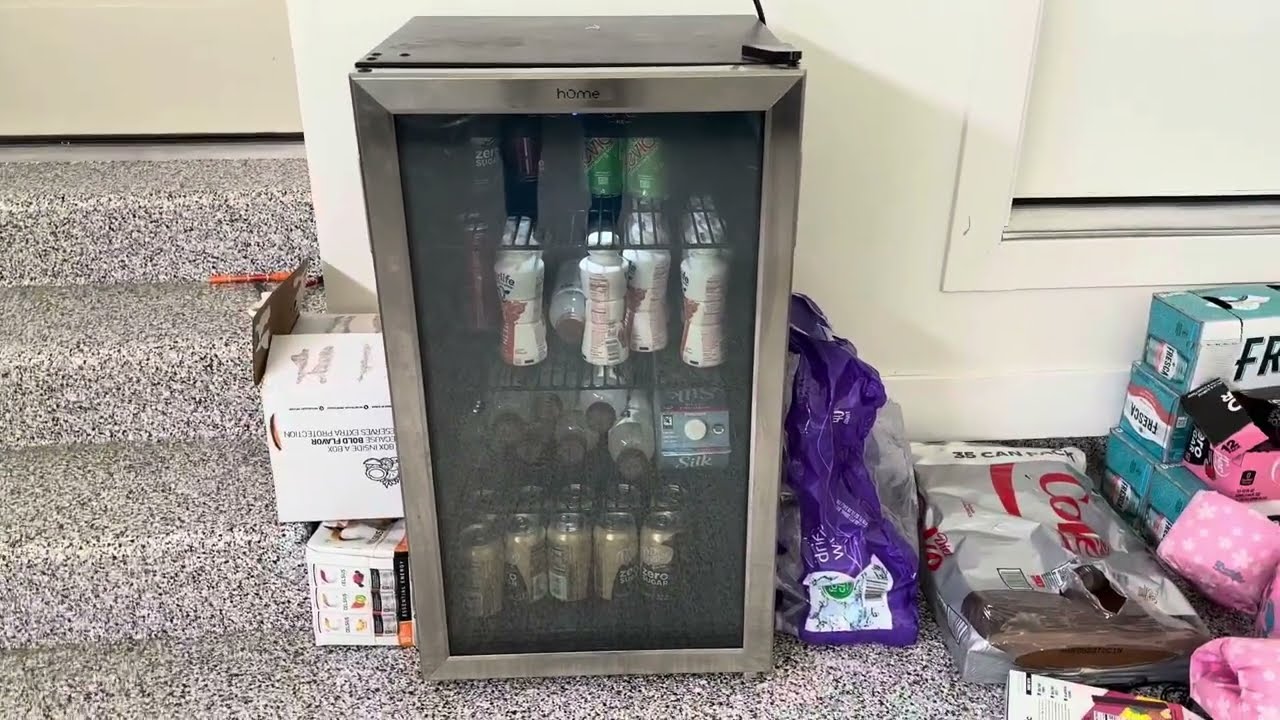 hOmeLabs Beverage Refrigerator and Cooler   120 Can Mini Fridge with Glass Door Review