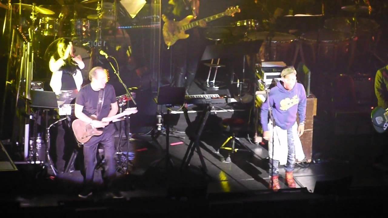 Hans Zimmer and Pharell Williams Performing Happy at the Apollo Theatre Hammersmith