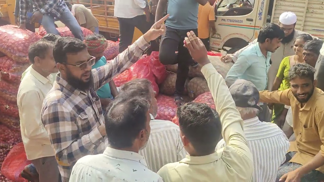 Malakpet wholesale big market onion price today rs 2kg