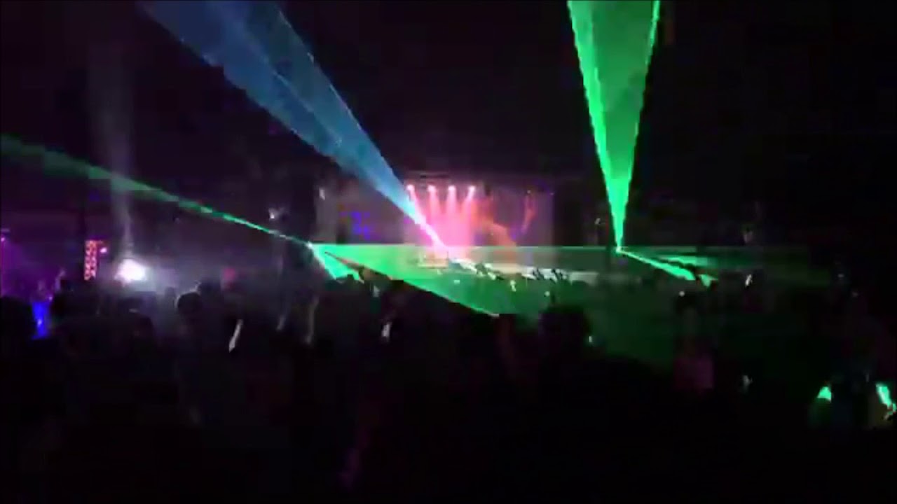 Franck R play Tiesto Jackie Chan Hugel remix @ Festival Inter BDE Palais des Sports Grenoble