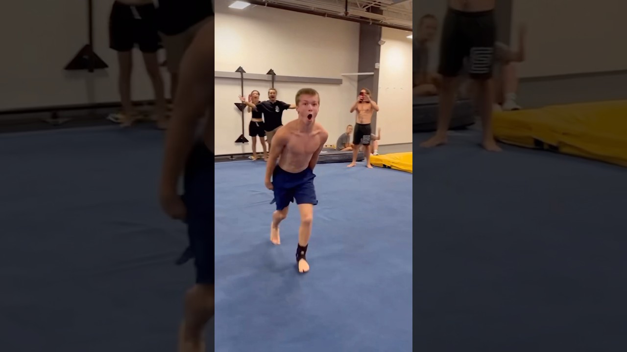 WORLDS FIRST KNEE DOUBLE BACKFLIP by Parker Zebell (@parker_zebell) #worldsfirst #kneedoublebackflip