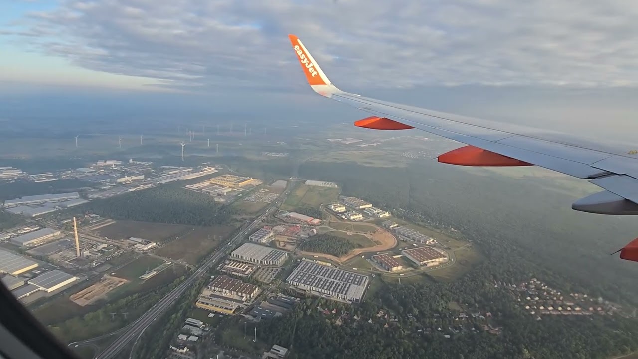 Flights EJU5262 landing 🛬 at BER AIRPORT 