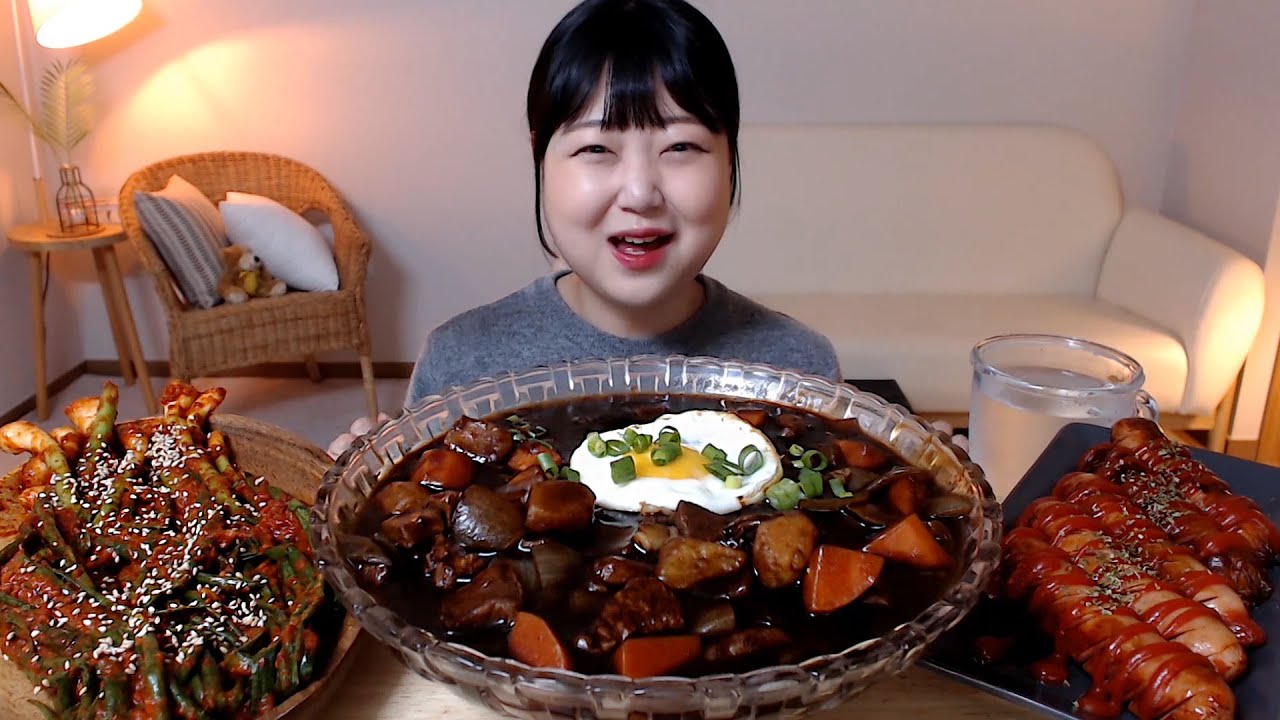 매운 실비파김치가 먹고 싶어 만든 소스 가득 짜장밥 소세지 먹방 Spicy green onion kimchi Jjajang rice Mukbang Eatingsound