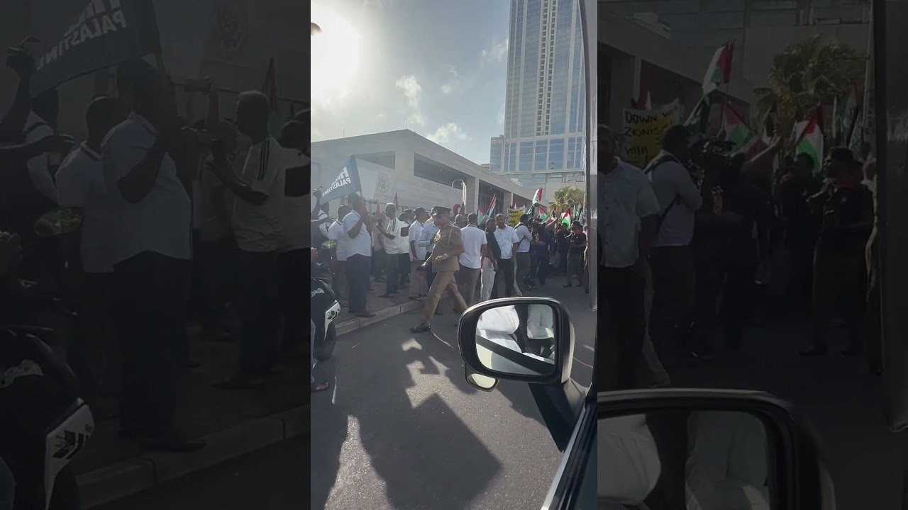Sri Lankans Protest in support of Palestinians preceding US embassy Sri Lanka