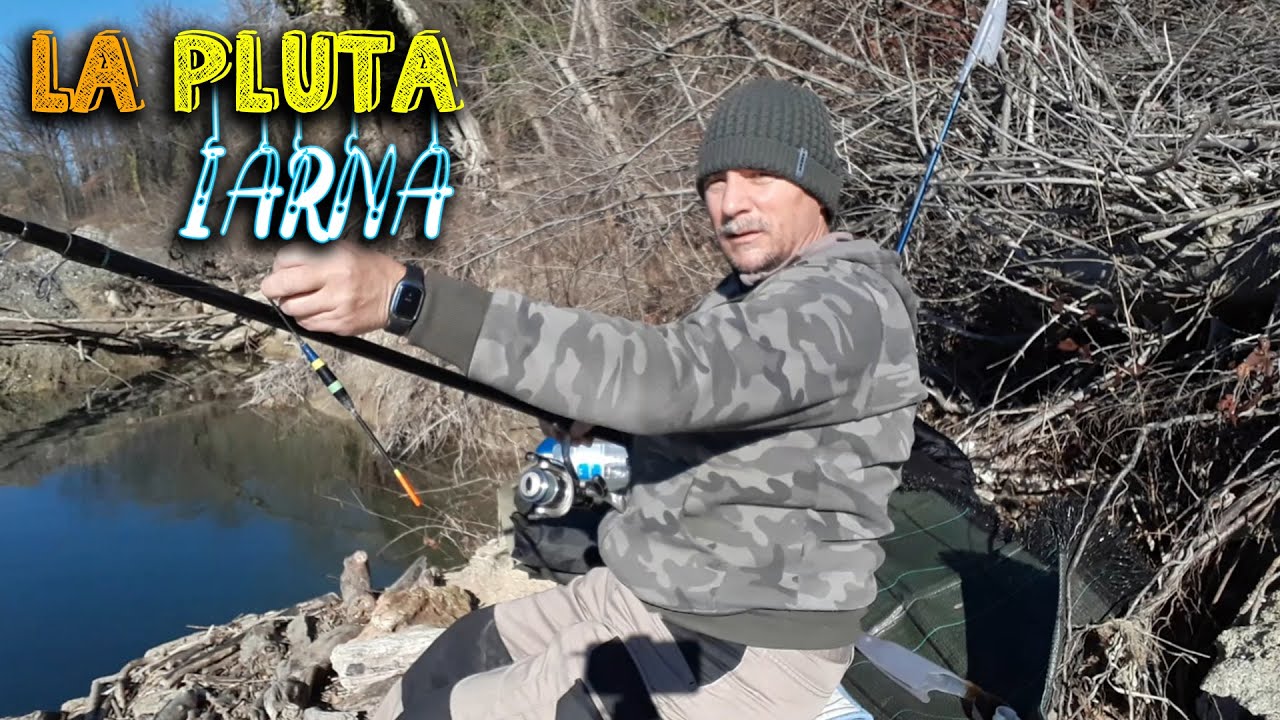 Iarna la plută pe râu