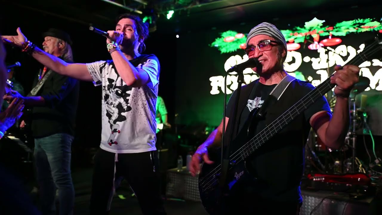 We Close Our Eyes (Oingo Boingo Former Members live at Liquid Joes 12/10/2022)