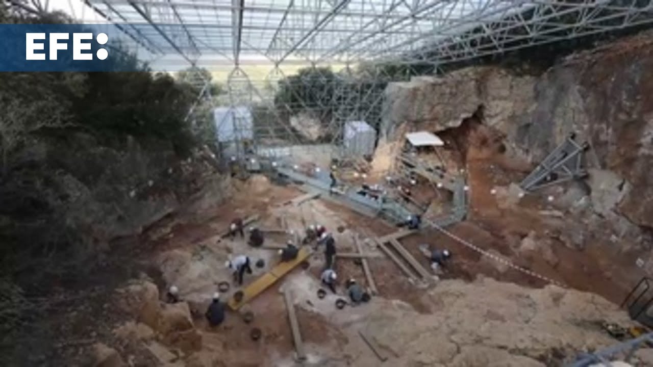Atapuerca halla restos de animales, vasijas y opio de &eacute;pocas antiguas