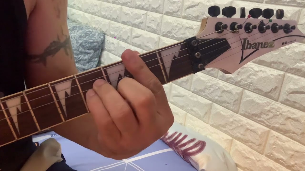 When i look into your holiness(a simple guitar tutorial)#whenilookintoyourholiness #worship#