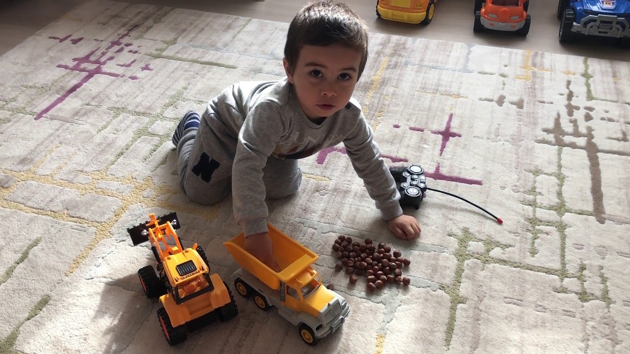 Uzaktan Kumandalı Kepçe | Uzaktan Kumandalı Oyuncak Kepçe ile Oynuyoruz | Remote Control Bucket |