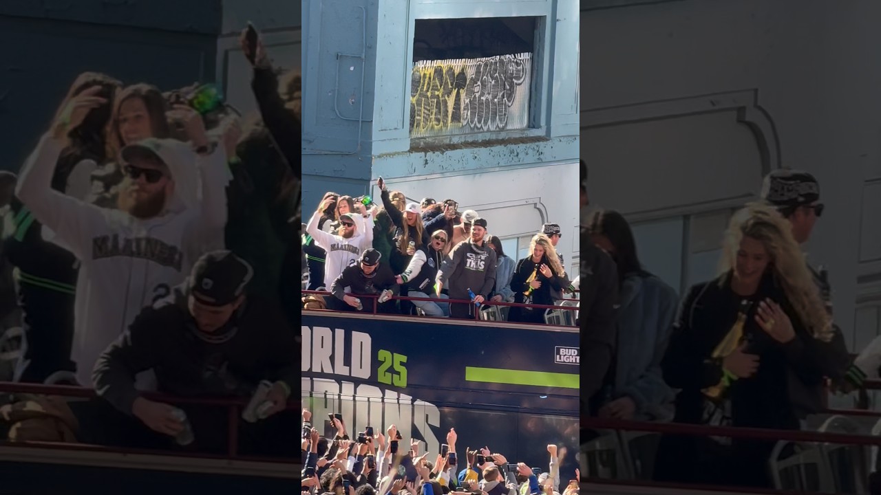 Пойдём на парад в честь Суперкубка в честь команды &laquo;Сиэтл Сихокс&raquo;! #seattle #seahawks #12s #vlog