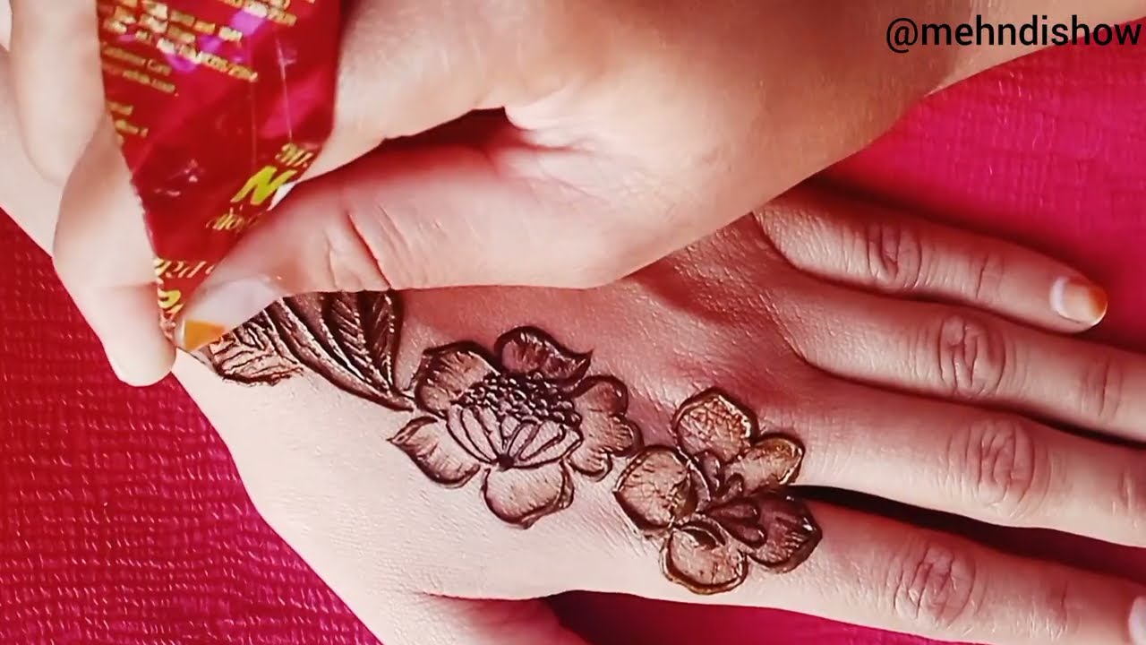 Latest dubai floral galf leaves rose mehndi henna design 🥰😍🥰#mehndishow #latest #youtuber #trending 