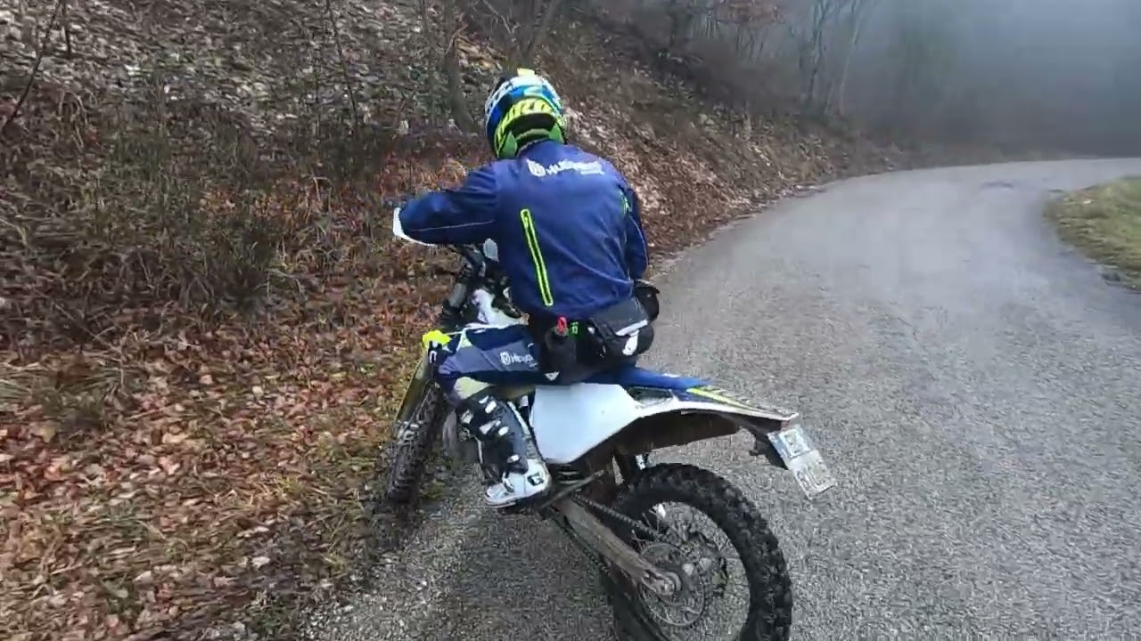 Enduro giretto intorno alle pale eoliche #enduro #beta #husqvarna 