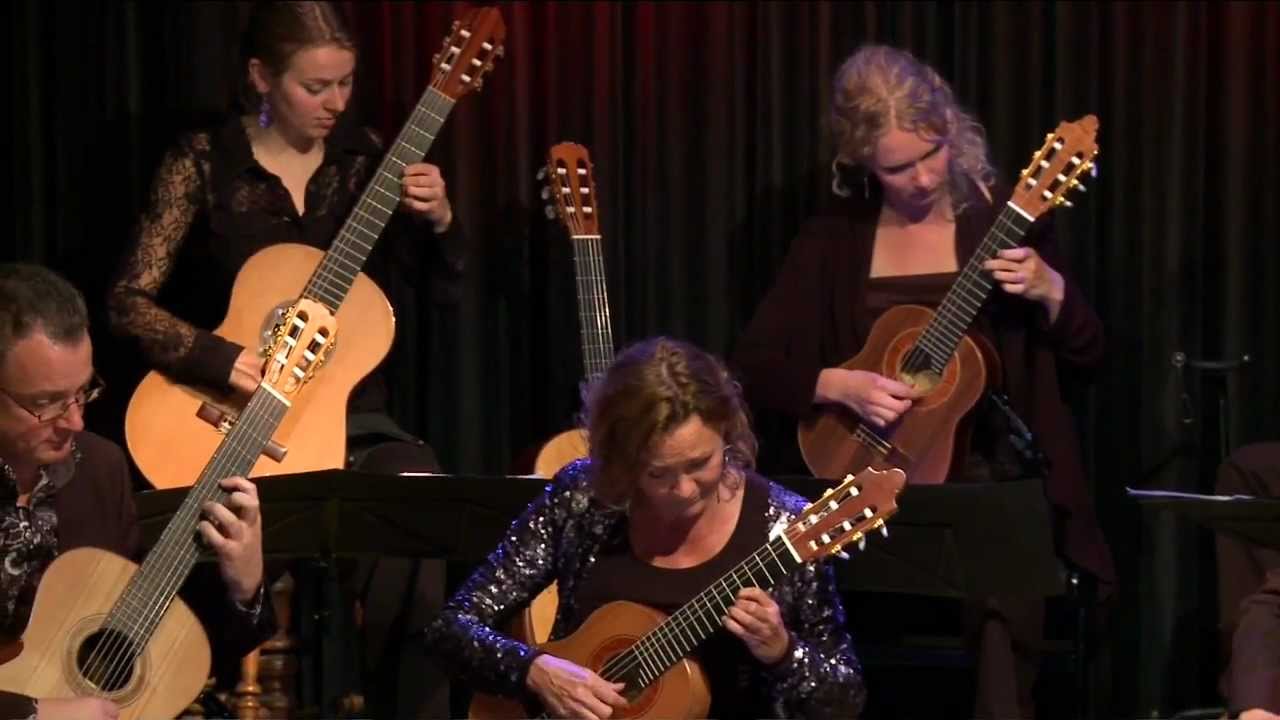 Vivaldi Concerto in C RV425 on 6 guitars
