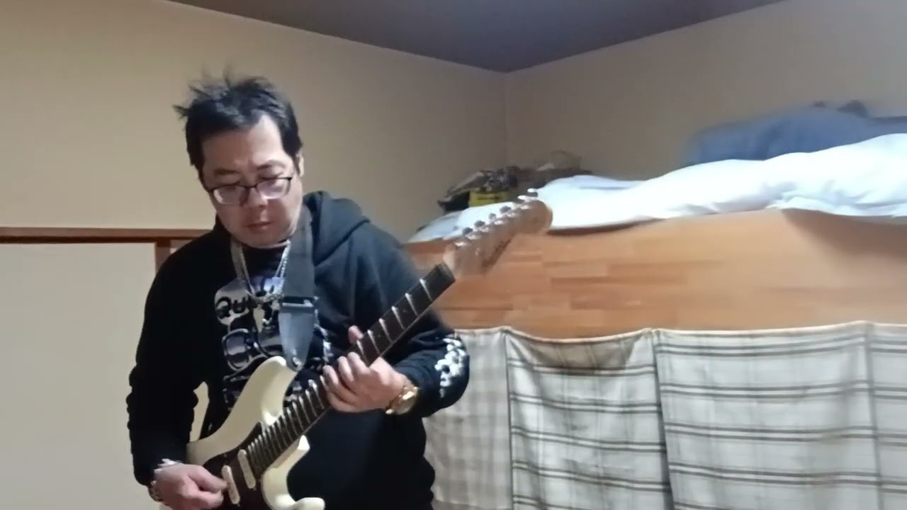 オーソドックスなハードロックテイストなフレーズを弾いてみました😁😁😁