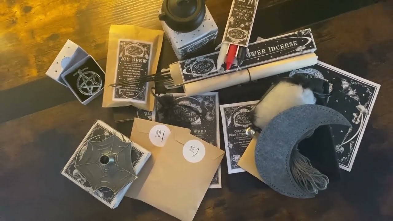 Let's do the Monthly Manifestation card  and prepare  the #witchcasket  Negativity Ward Blend.