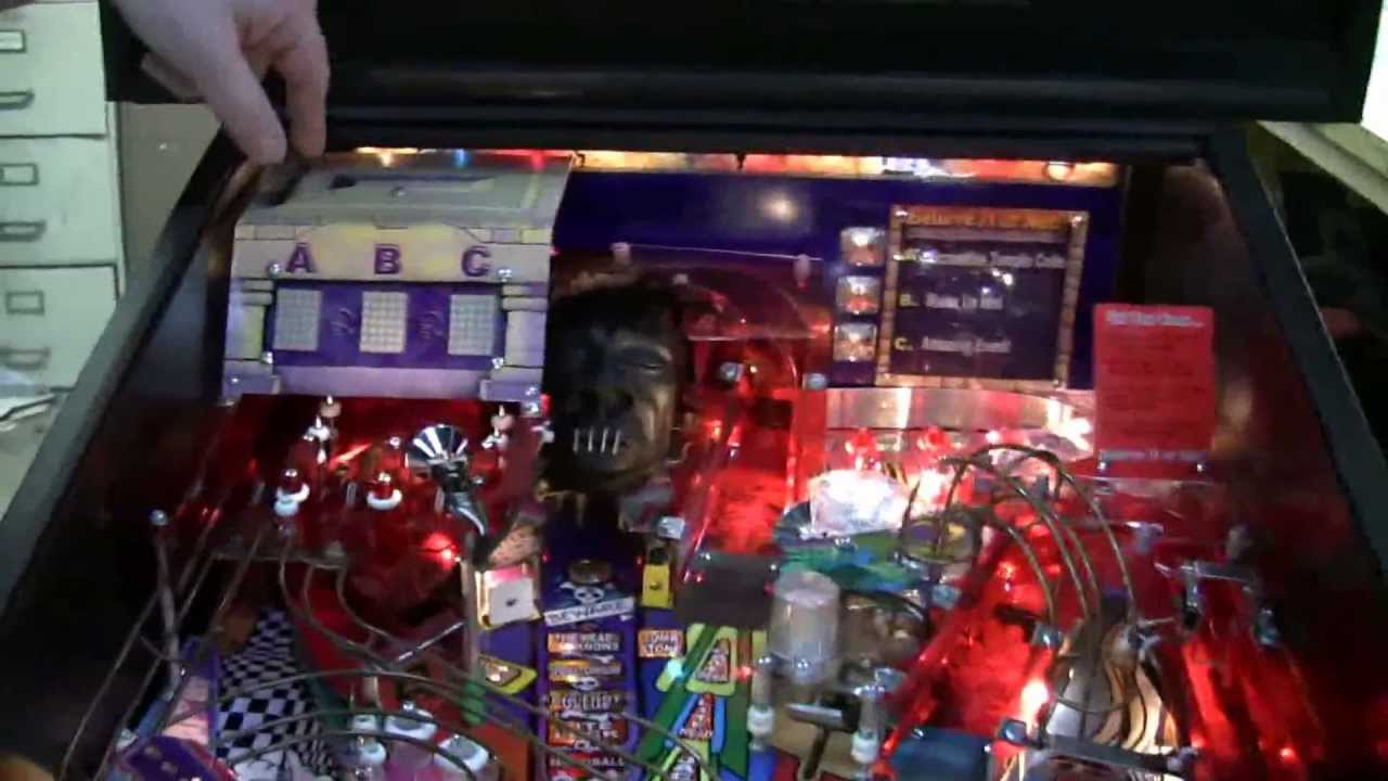 #141 Stern RIPLEY'S BELIEVE IT OR NOT Pinball Machine with neat fix! TNT Amusements