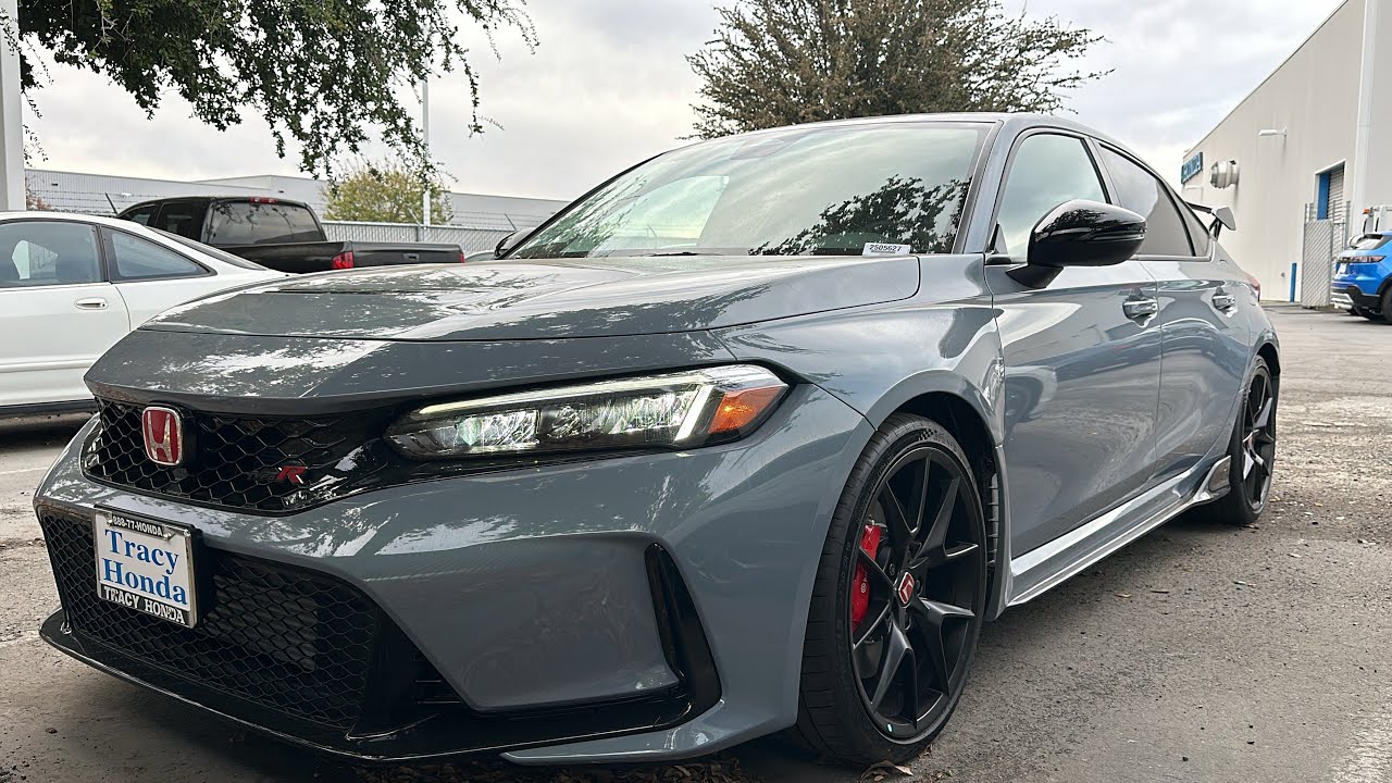 Honda Civic Type-R Sonic Gray Pearl 2025 года – та, которая сбежала