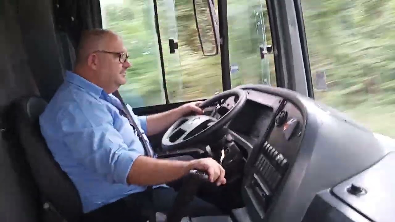 MAN 17230. carroceria neobus.