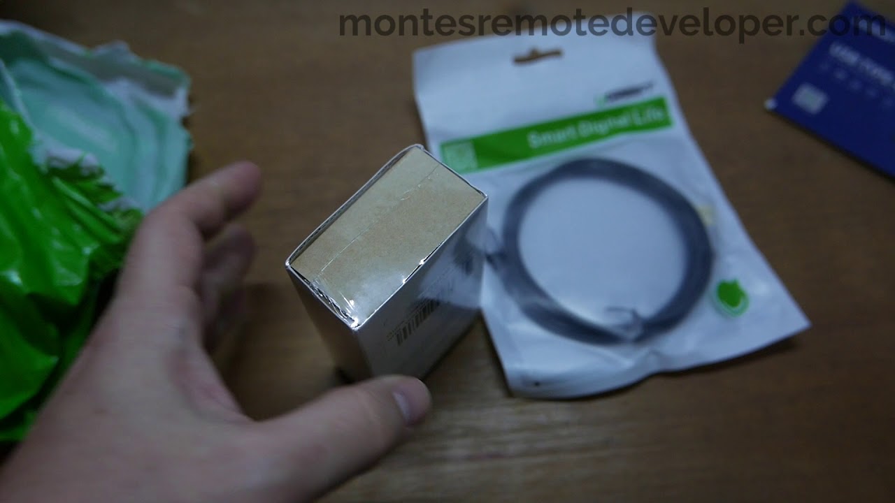 Unboxing of Ugreen 18w charger with quick charge and cable