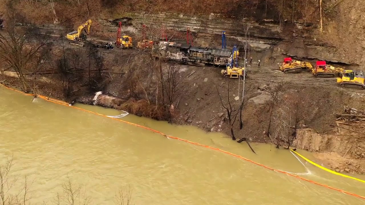 Pike County Train Derailment Locomotive Removal