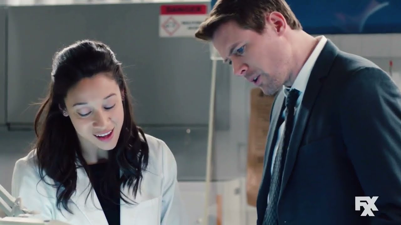 Sarah tells Charlie the info he asked, back in the bull pen to talk out the crime