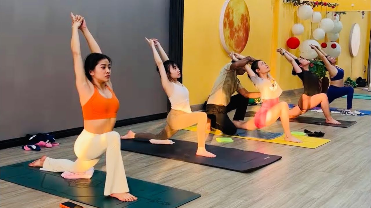 Full yoga stretch flow 🧘‍♀️