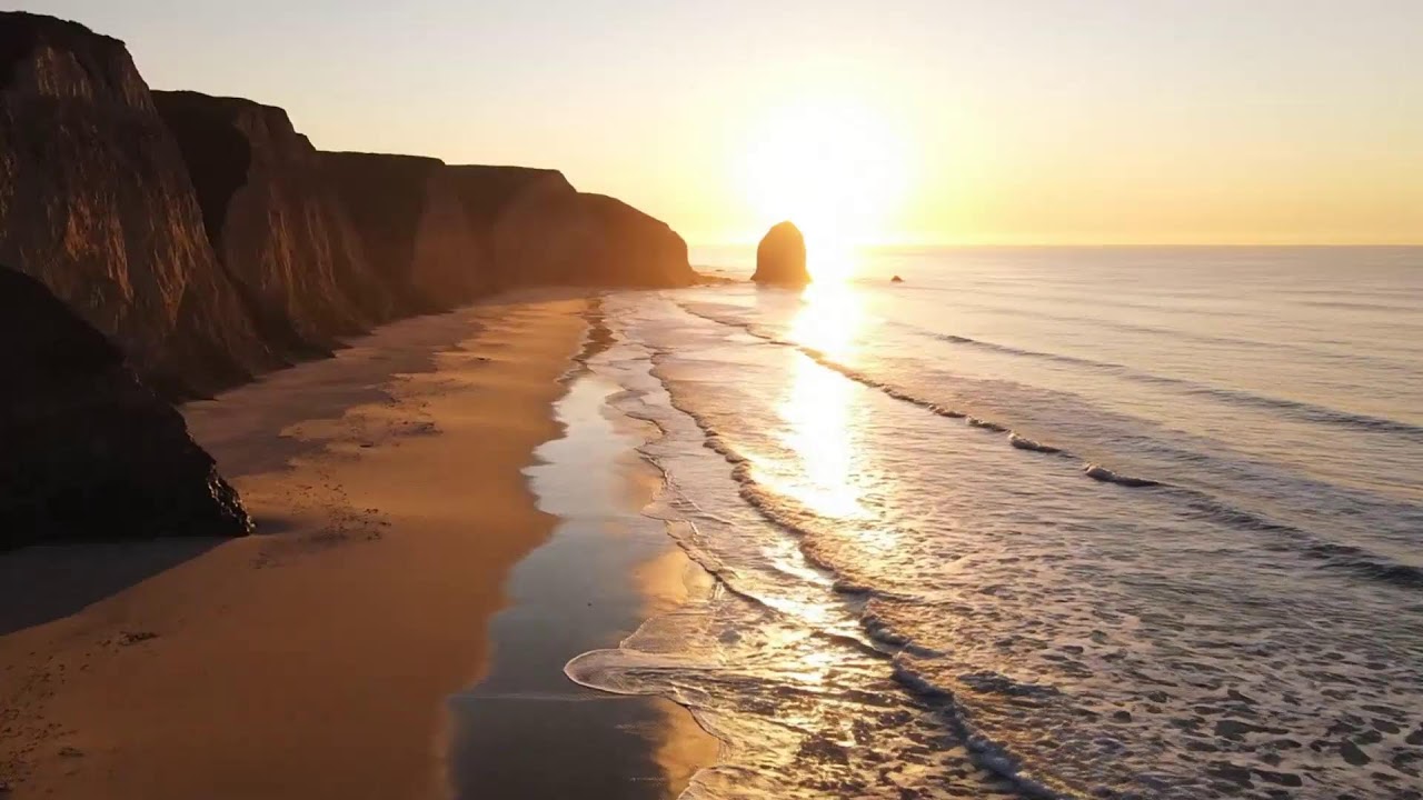 Peaceful Morning Deep House &ndash; Chill EDM Mix for a Clear Start 🌅😌