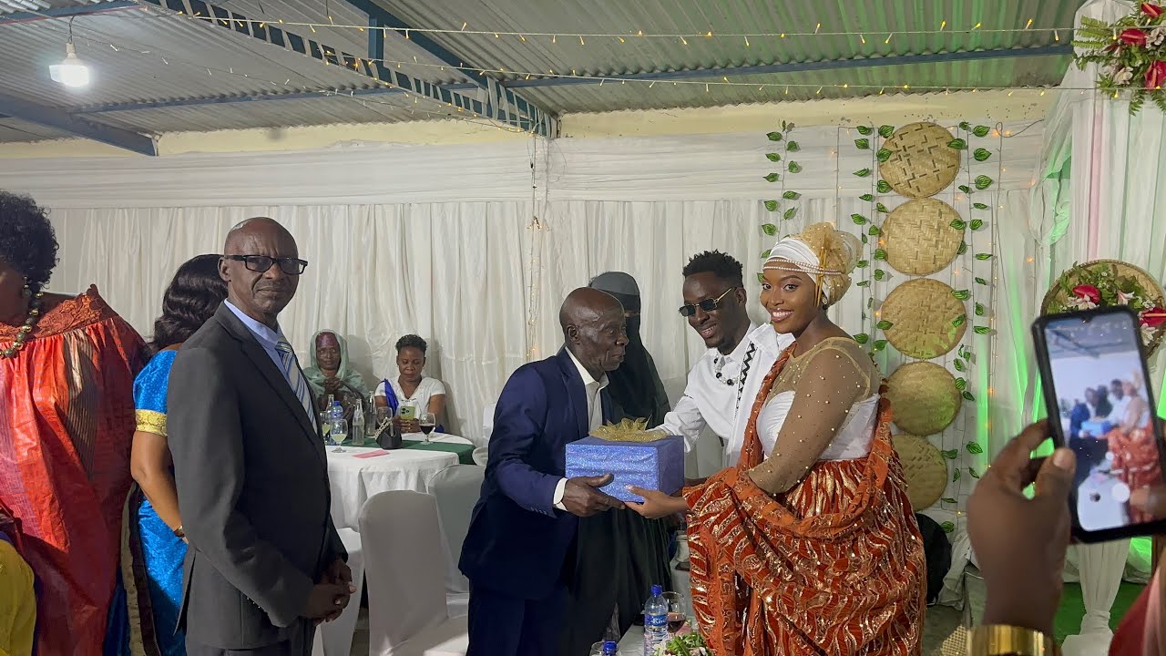 Mariage 👰‍♀️💍 ya Manageur wa Monia Fleur irabaye || Monia Fleur amuteye Surprise 😍