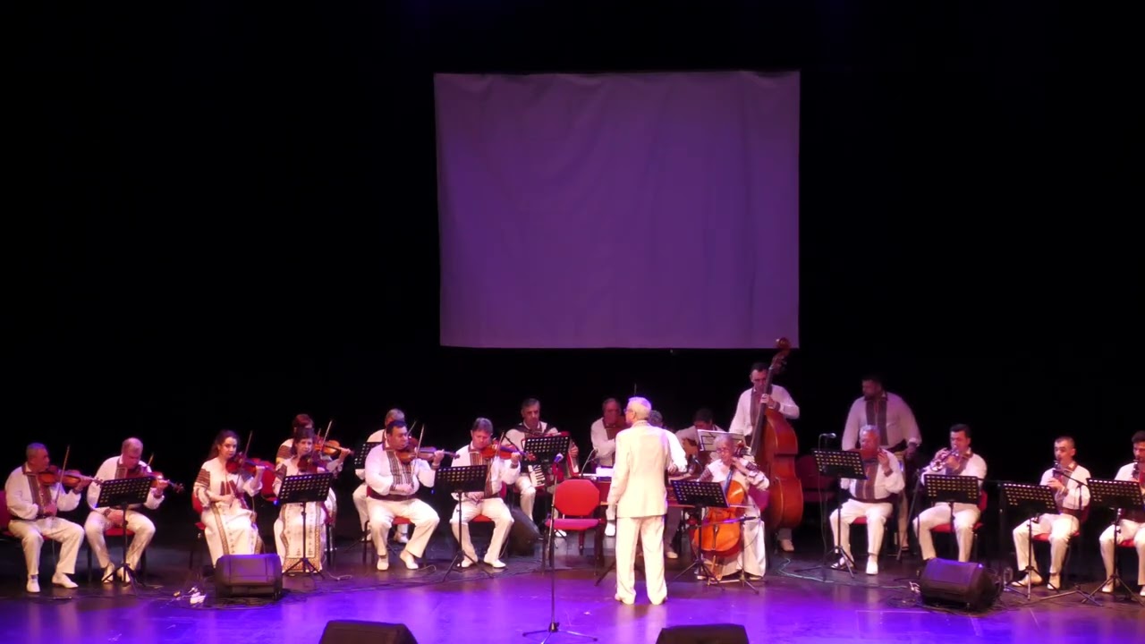 ORCHESTRA &rdquo;FOLCLOR&rdquo; DIRIJATĂ DE PETRE NEAMȚU LA FESTIVALUL COBZARILOR. 5 IUNIE 2025. LA GINTA LATINĂ