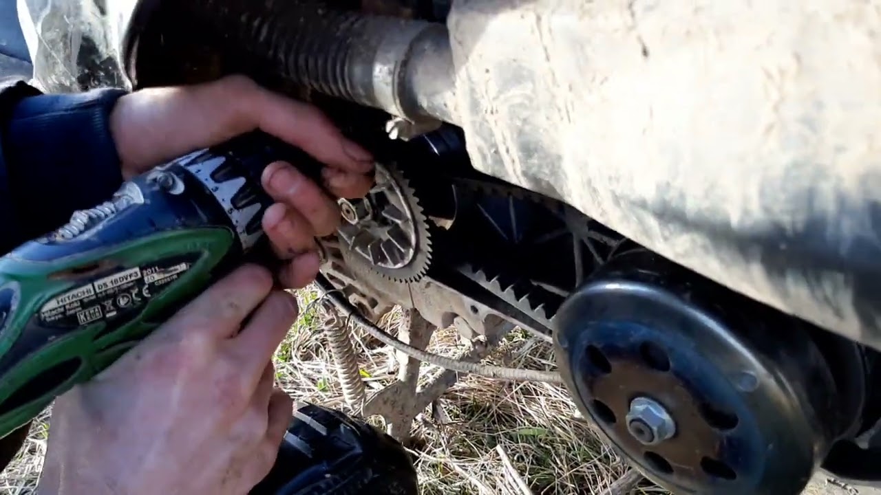 How to Start a Scooter With a Drill