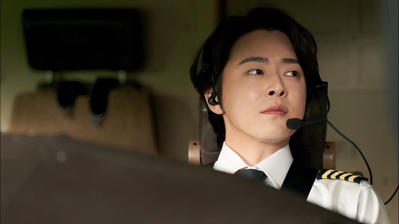 His wife dumped him because he was jobless, but two years later, he became Korea&rsquo;s richest pilot